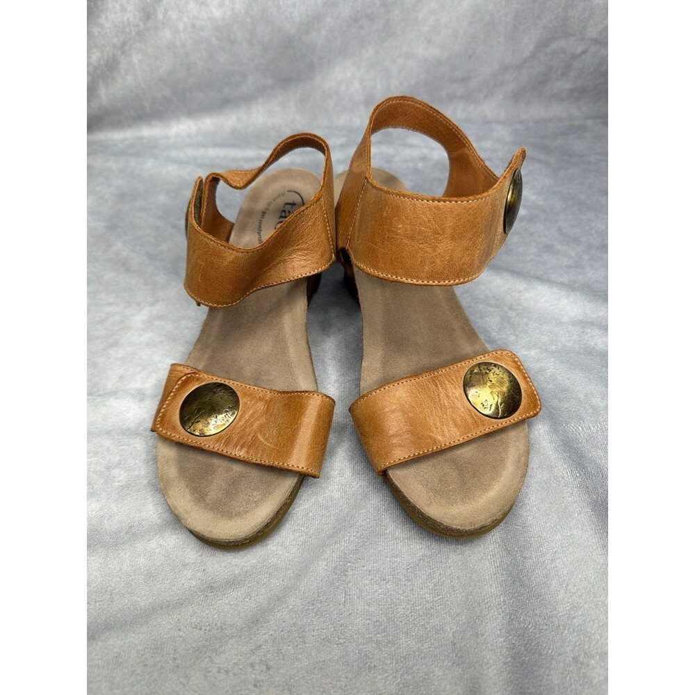 Taos Carousel 3 Sandals Size EU 39 US 8.5 Leather Tan Brass Wedge Ankle Strap - Picture 3 of 8